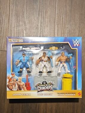 WWE Knuckle Crunchers 3-Figure Pack - Blue & White